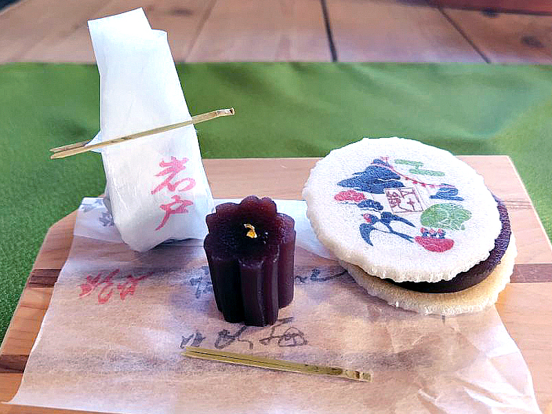 もなか、塩ようかん（五十鈴勢語庵）　